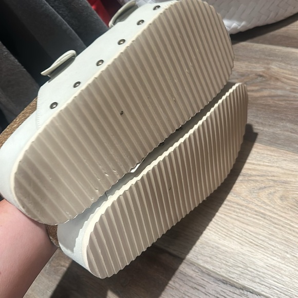 nwt Altrd state platform shoes - Picture 4 of 4